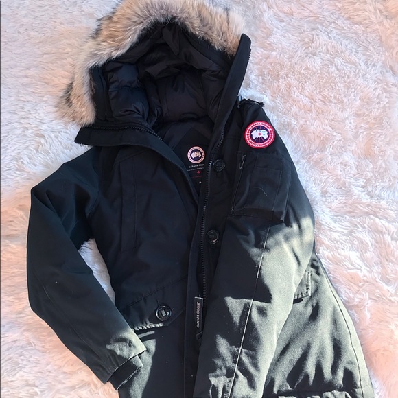 Canada Goose Jackets & Blazers - ❗️SOLD ON MERC. 1/25/19 Canada Goose Montebello Sm